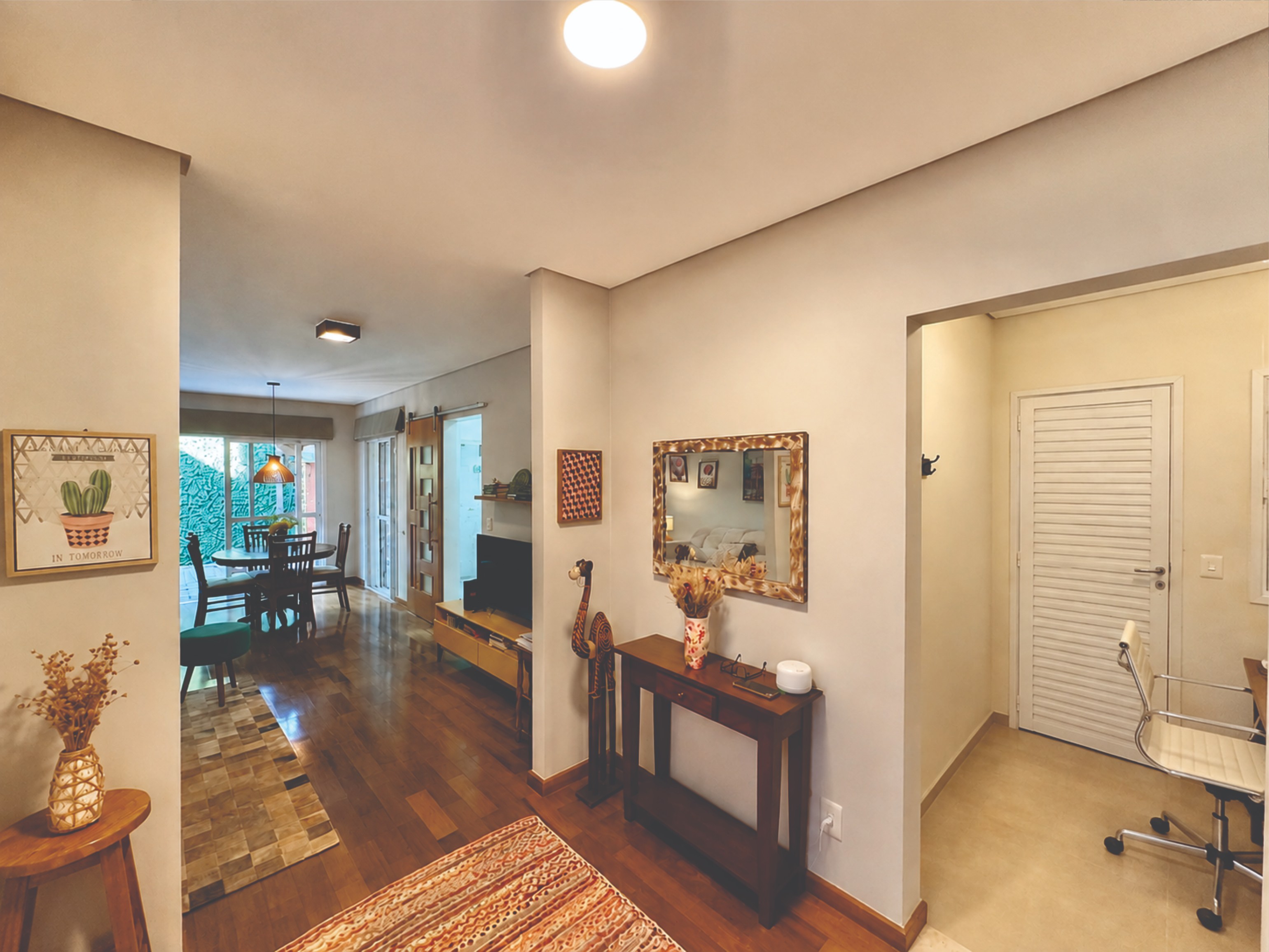 Casa Impecável na Granja Viana com 4 dormitórios / sendo 2 suítes, foto 5 de 51