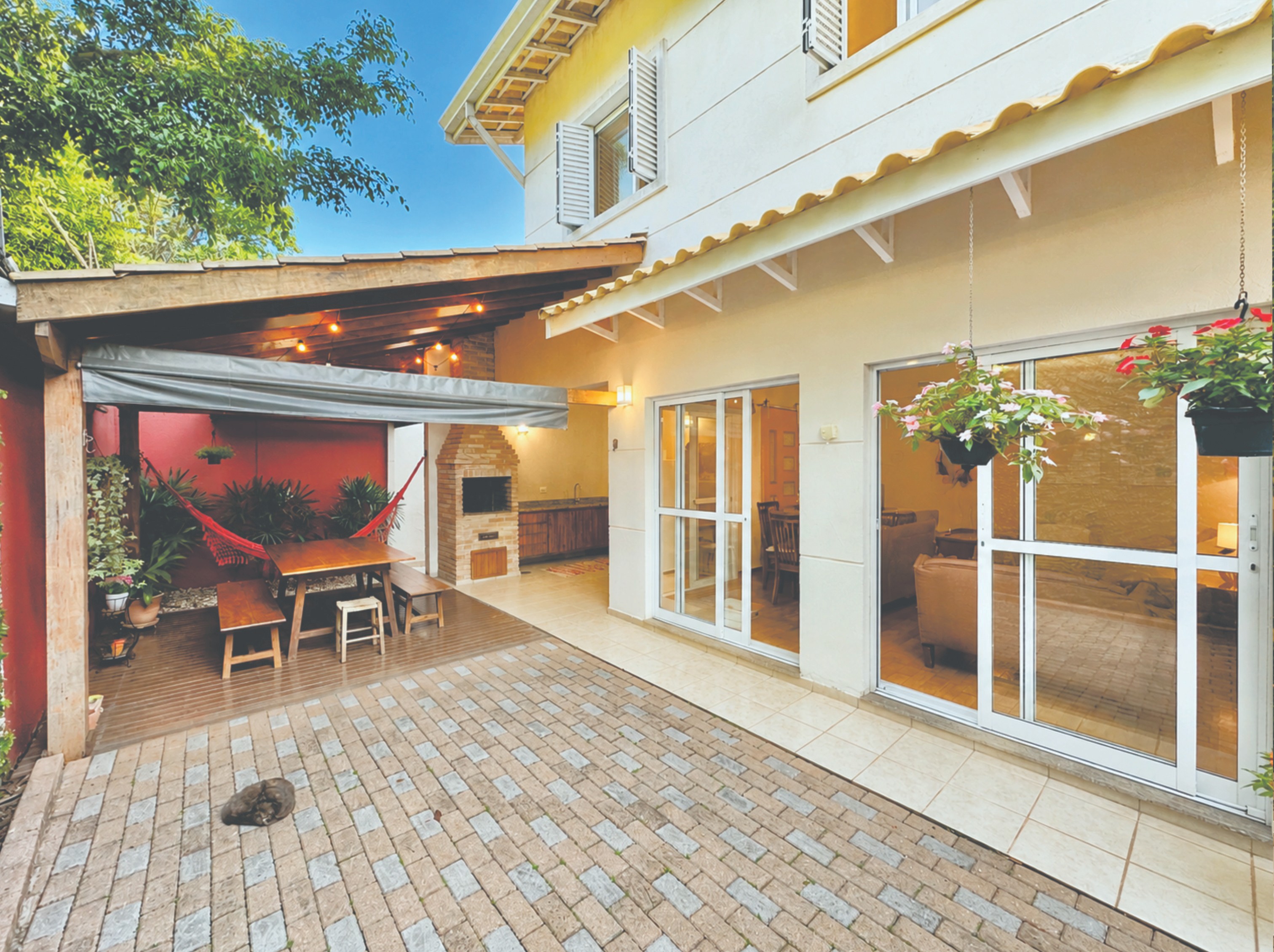 Casa Impecável na Granja Viana com 4 dormitórios / sendo 2 suítes, foto 18 de 51