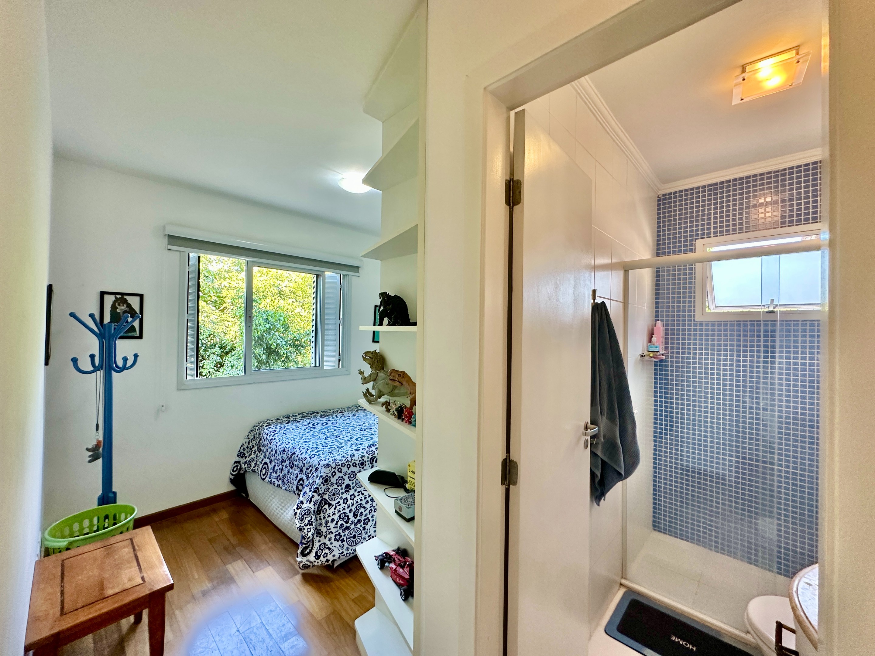 Casa Impecável na Granja Viana com 4 dormitórios / sendo 2 suítes, foto 41 de 51