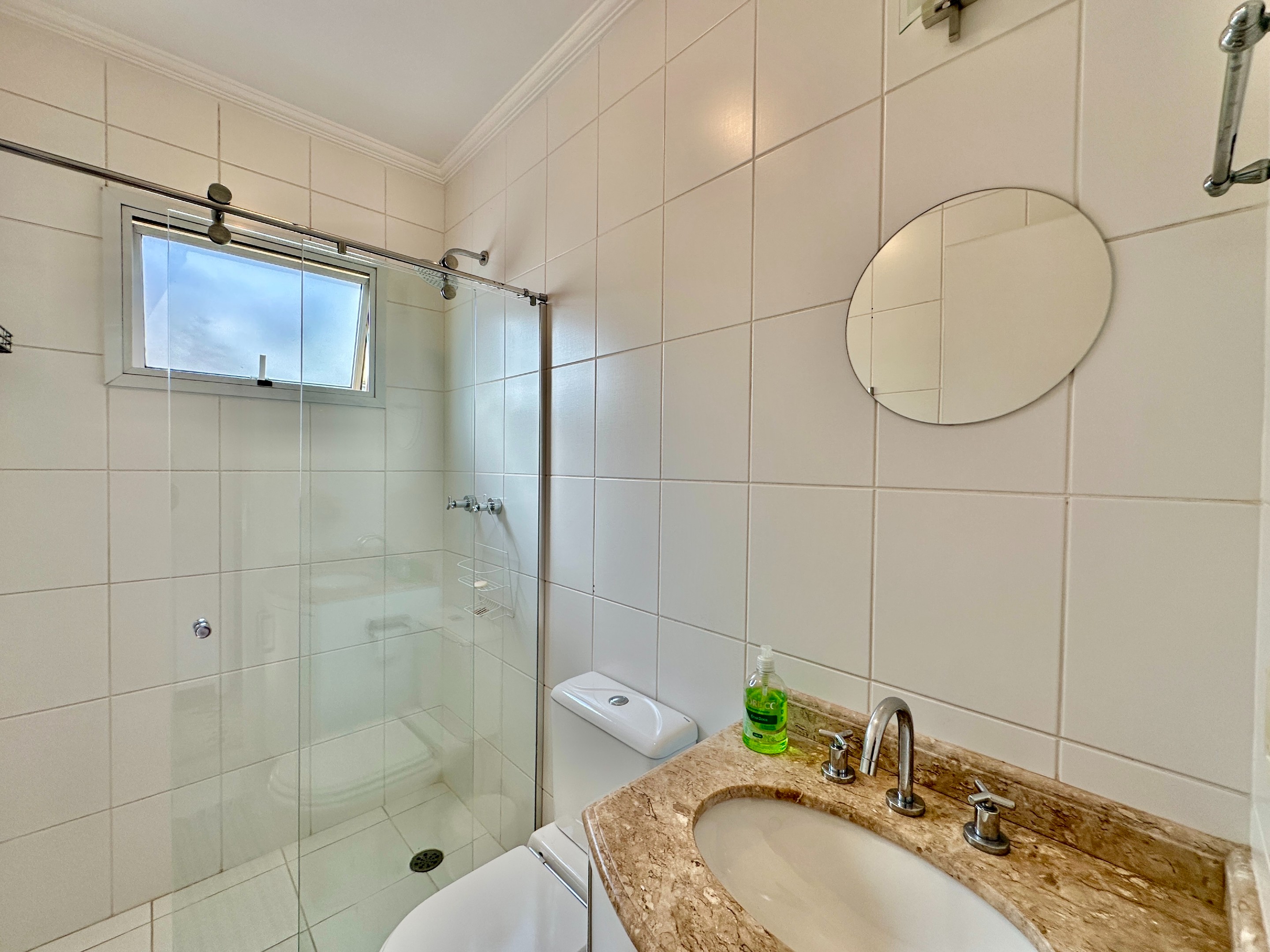Casa Impecável na Granja Viana com 4 dormitórios / sendo 2 suítes, foto 45 de 51