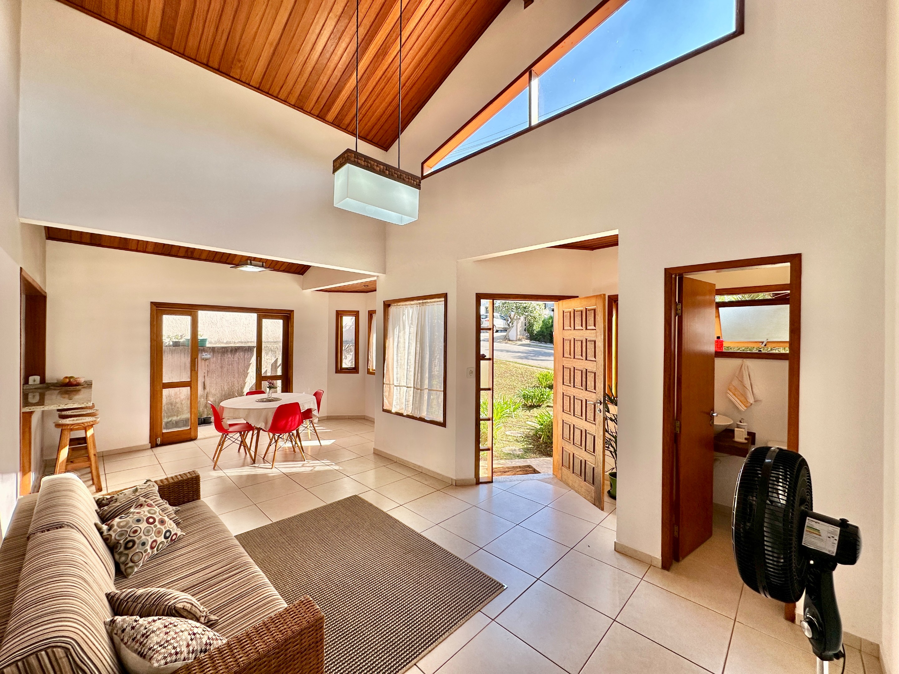Casa Térrea Impecável com 3 dormitórios / 1 suíte, foto 21 de 47