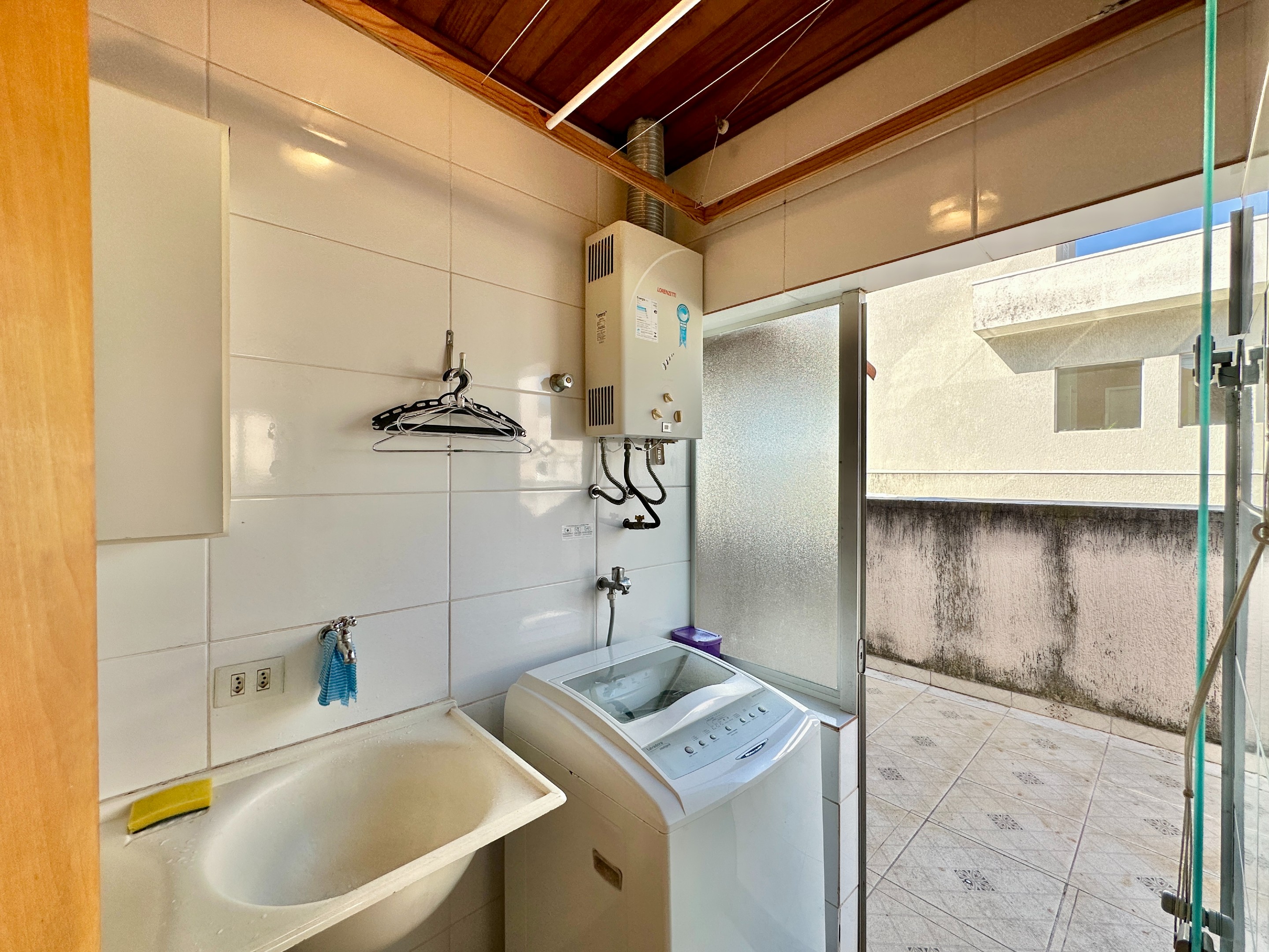 Casa Térrea Impecável com 3 dormitórios / 1 suíte, foto 28 de 47