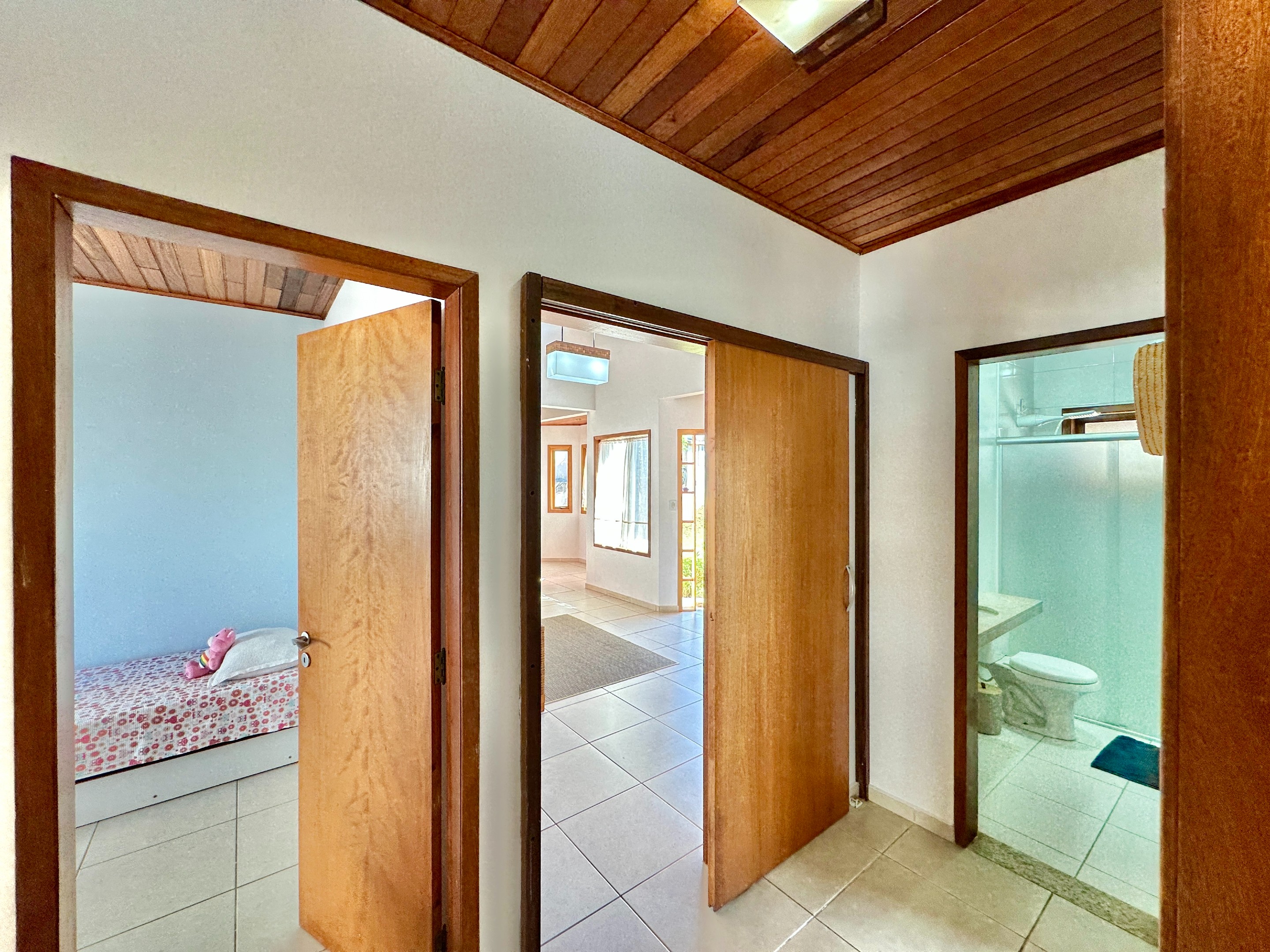 Casa Térrea Impecável com 3 dormitórios / 1 suíte, foto 35 de 47