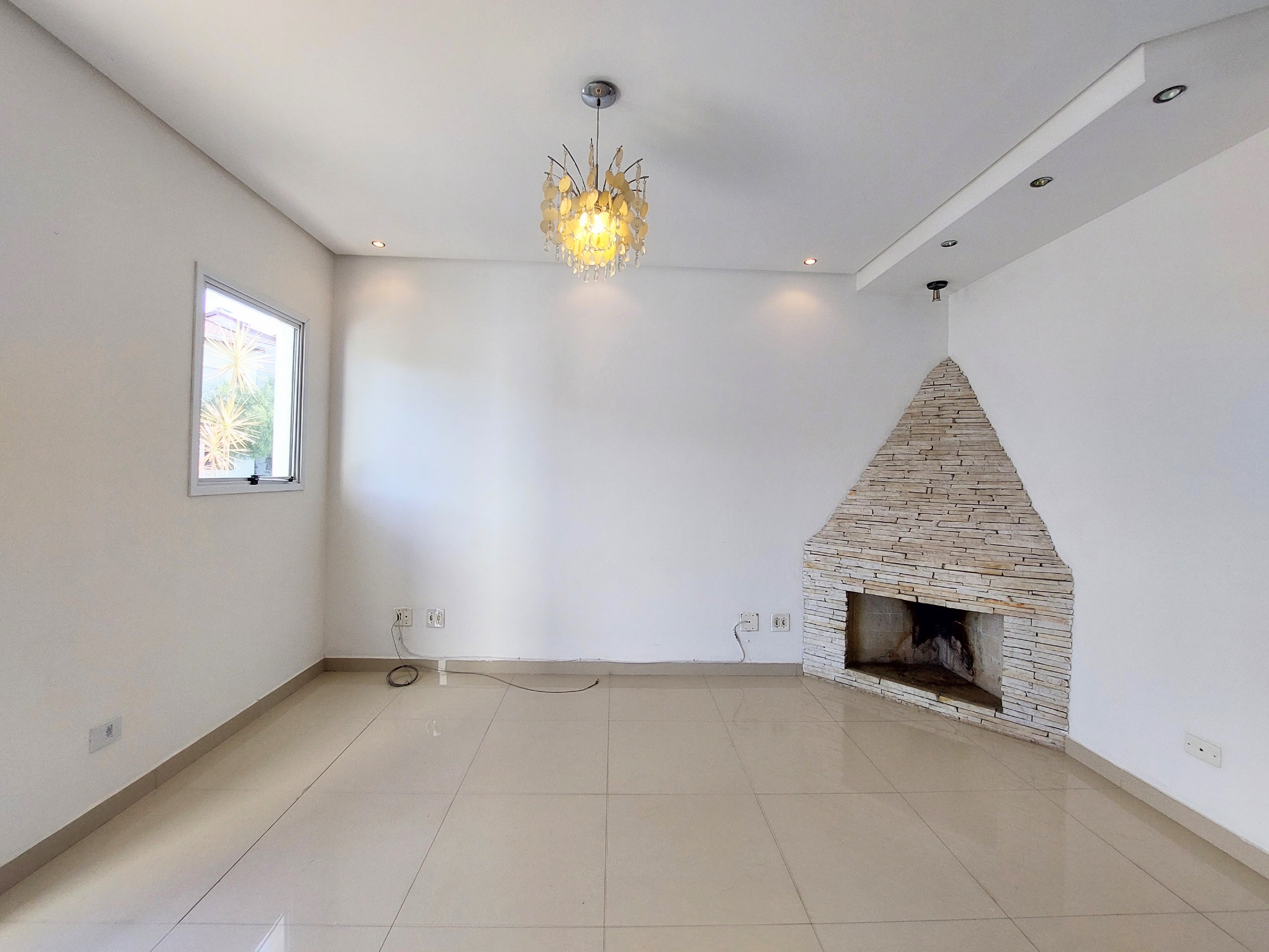 Linda Casa com 3 dormitórios /1 suíte na Granja Viana, foto 3 de 48