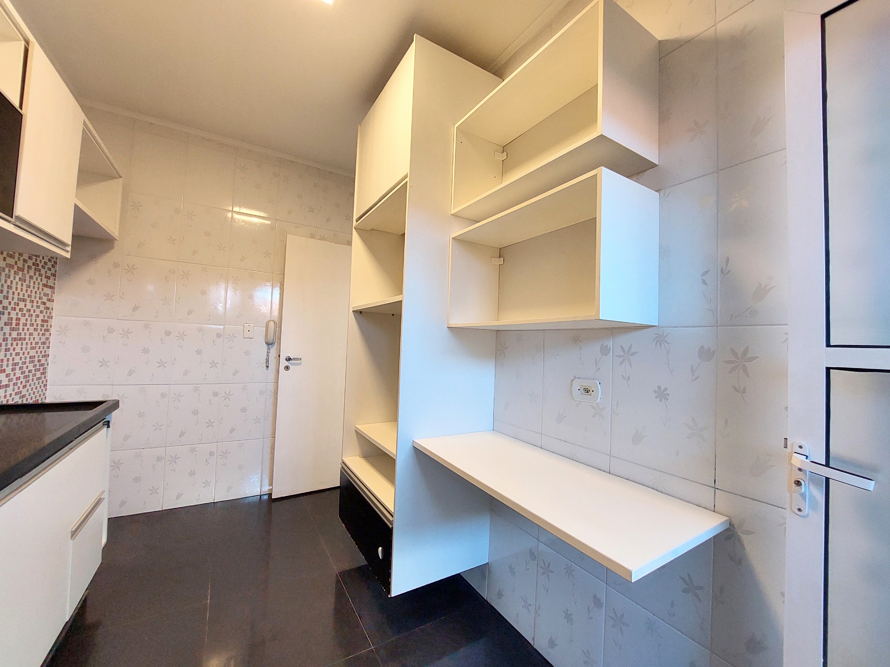 Linda Casa com 3 dormitórios /1 suíte na Granja Viana, foto 15 de 48