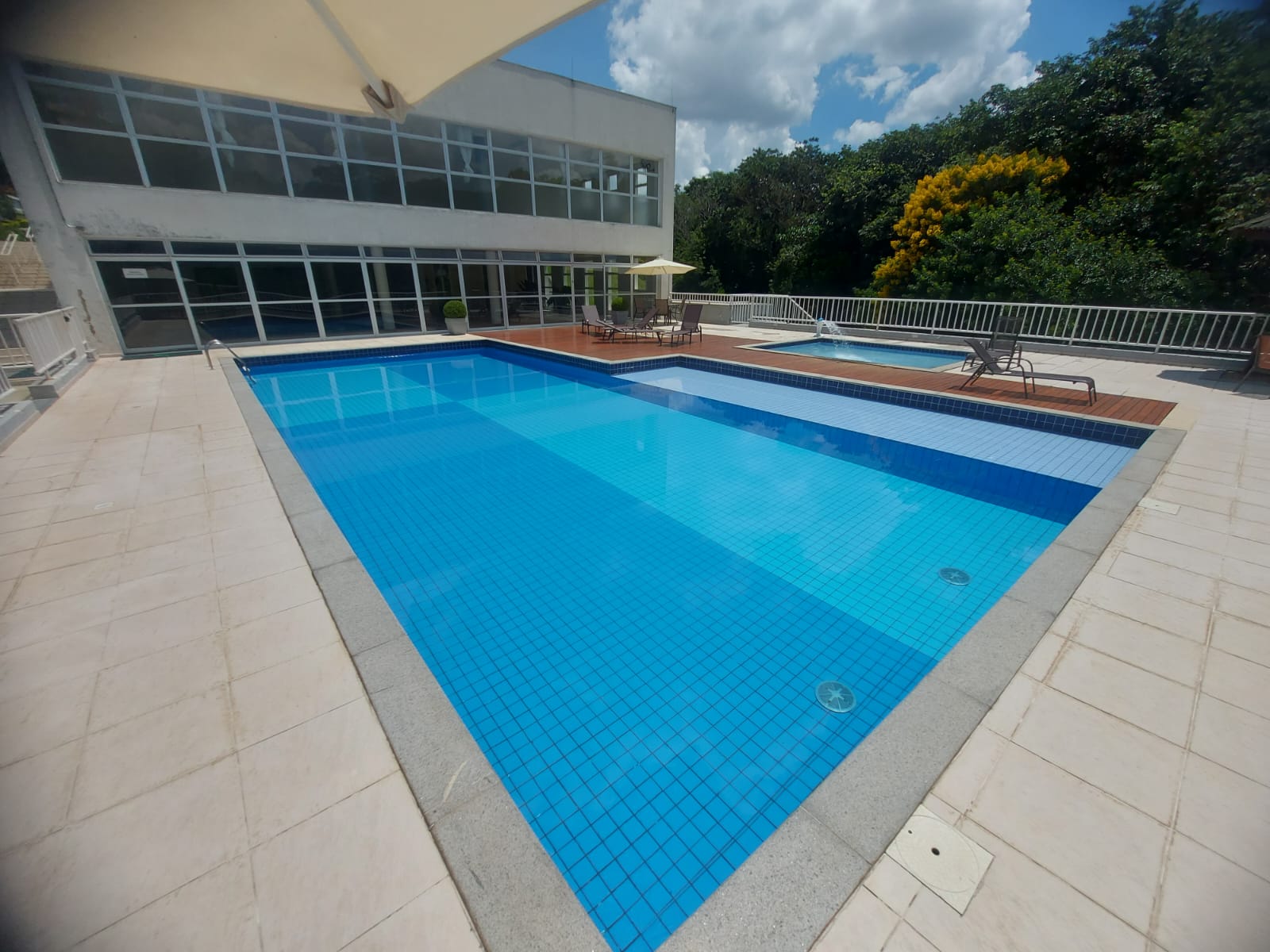 Linda Casa com 3 dormitórios /1 suíte na Granja Viana, foto 37 de 48