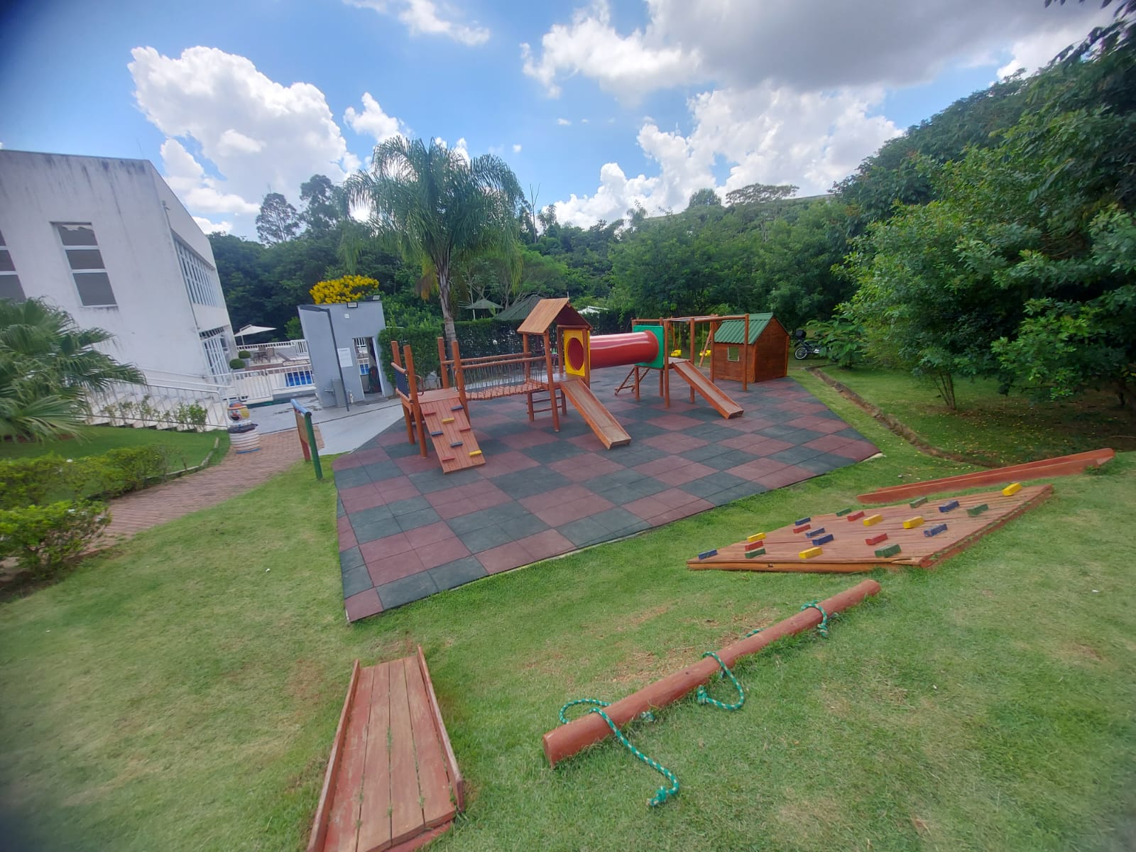 Linda Casa com 3 dormitórios /1 suíte na Granja Viana, foto 43 de 48