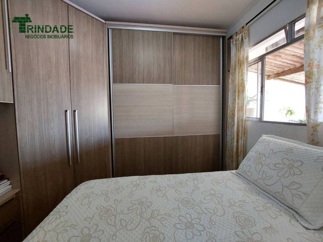 Casa com 7 dormitórios à venda, 268 m² por R$ 700.000,00 - Jardim Leonor - Cotia/SP — foto 17 de 44