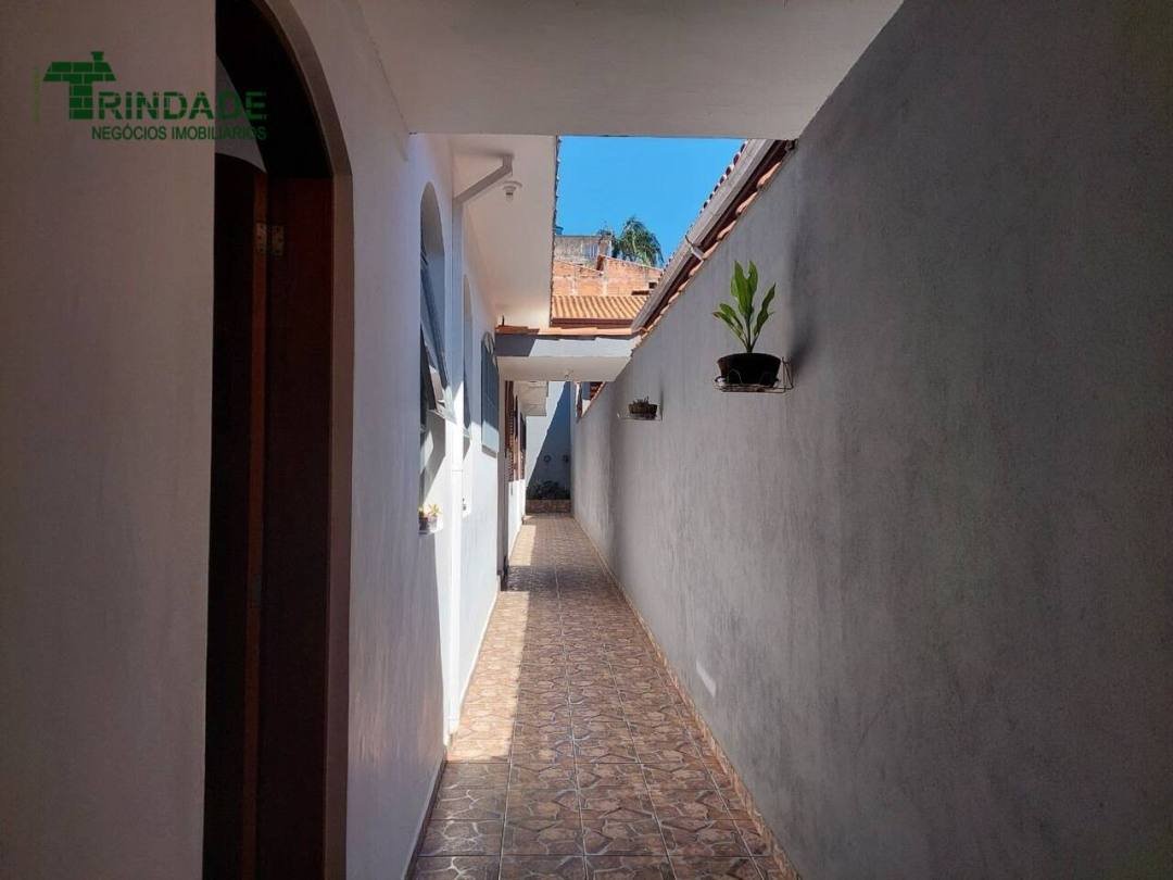Casa com 2 dormitórios (1 suíte) à venda, 123 m² por R$ 495.000 - Centro (Cotia) - Cotia/SP — foto 2 de 15