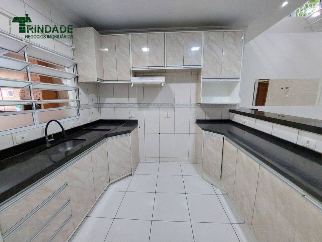 Casa com 6 dormitórios à venda, 415 m² por R$ 950.000,00 - Centro (Cotia) - Cotia/SP — foto 16 de 45