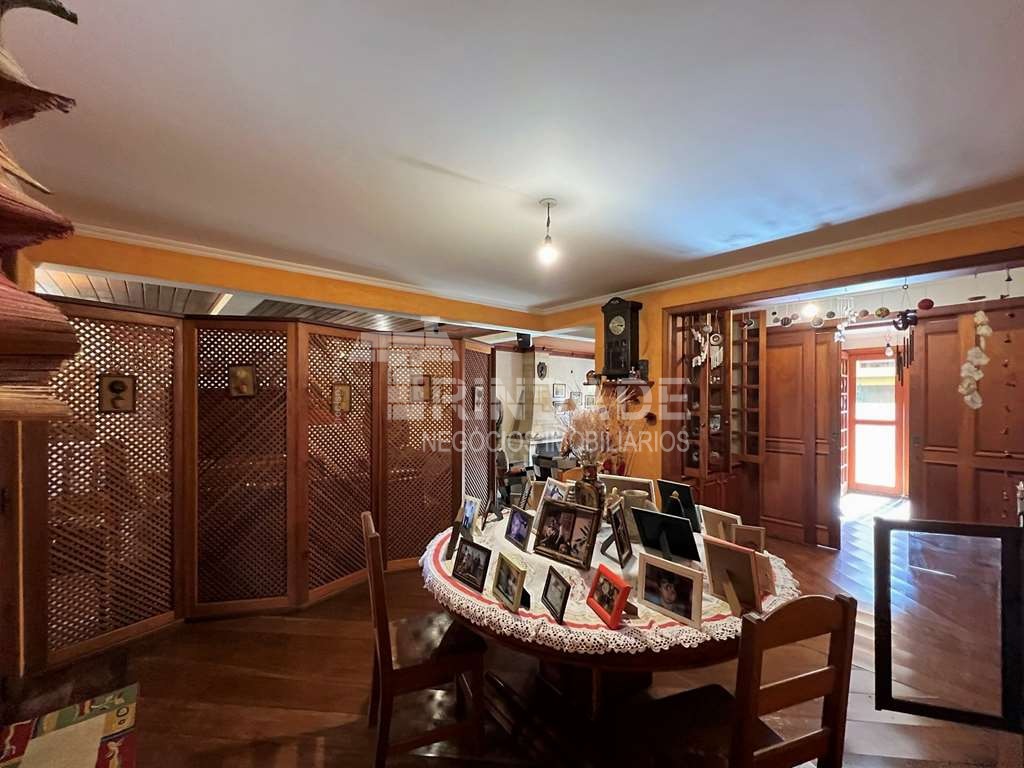 Casa com 4 dormitórios na Granja Viana, foto 6 de 38