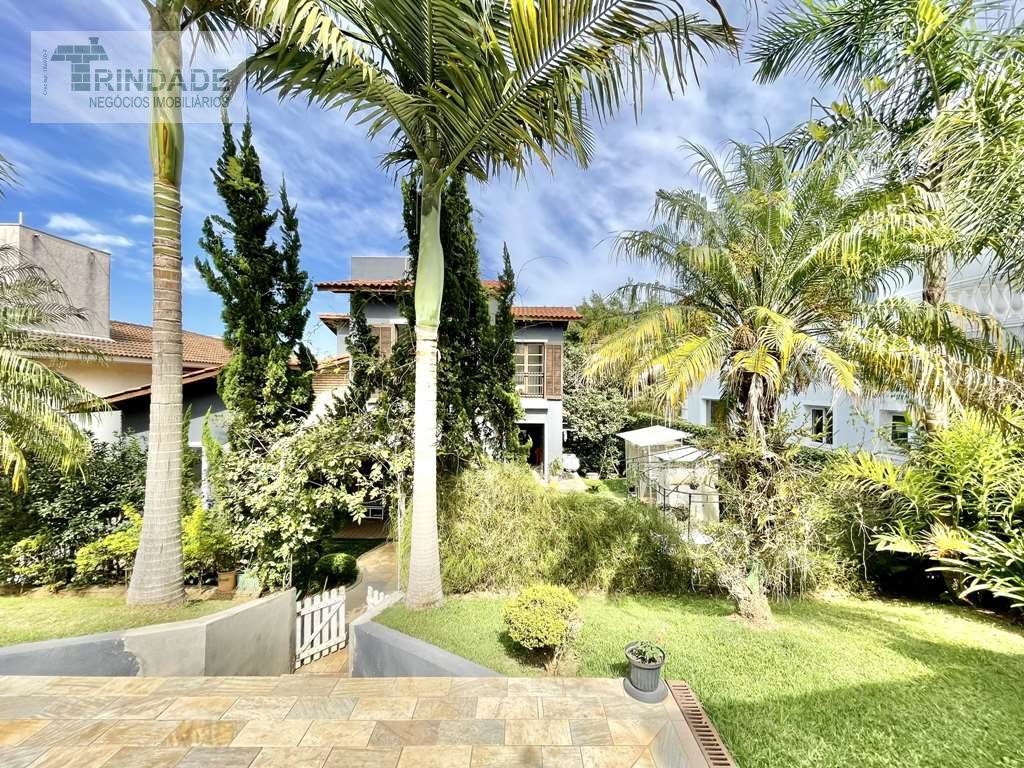 Casa com 4 dormitórios / 2 suíte na Granja Viana, foto 45 de 53