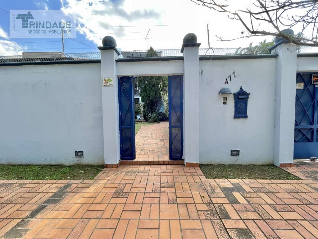 2 CASAS no mesmo lote, 6 dormitórios/5 suítes na Granja Viana, foto 2 de 59