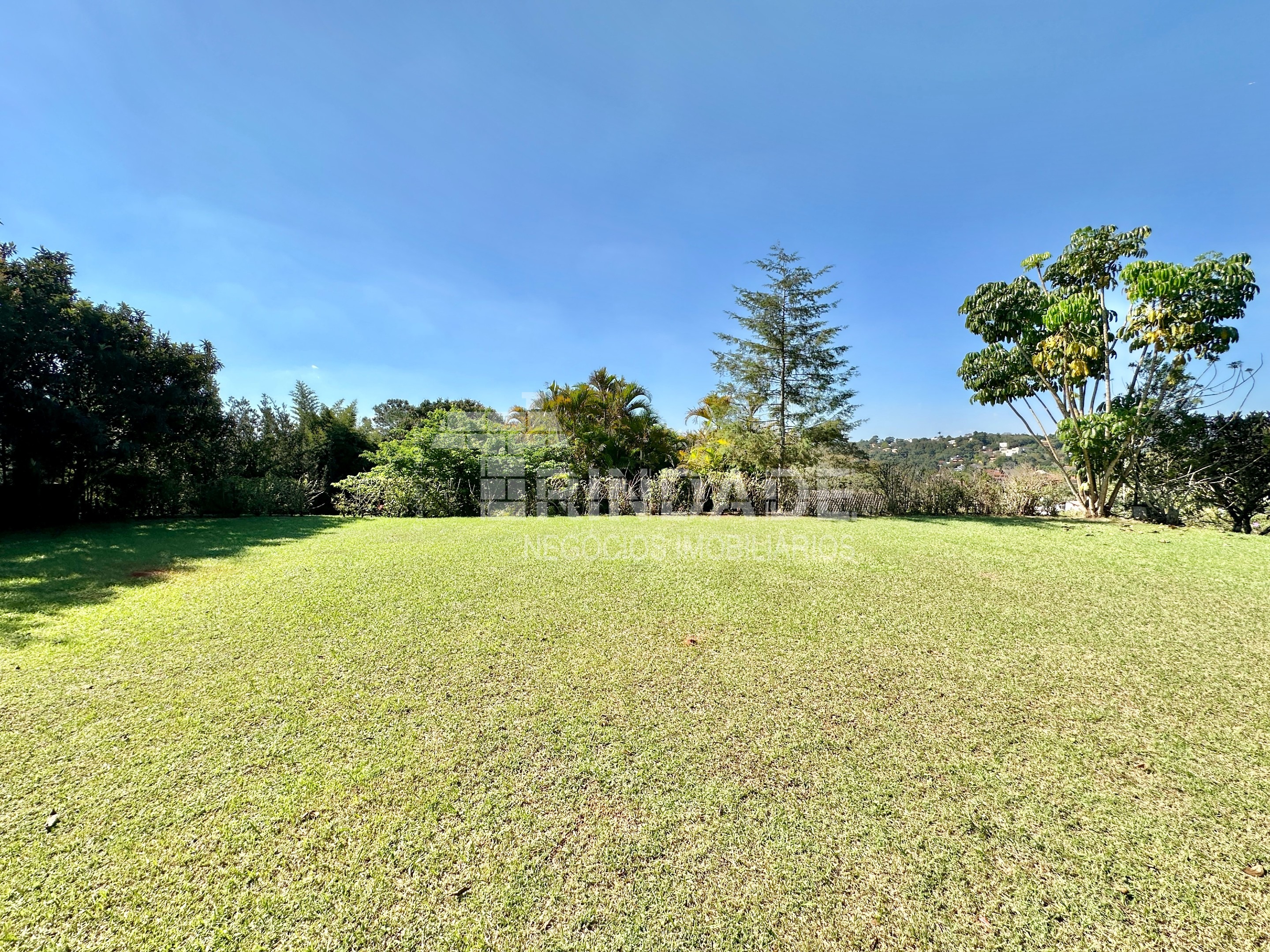 Casa com 4 dormitórios na Granja Viana / 322m², foto 49 de 52