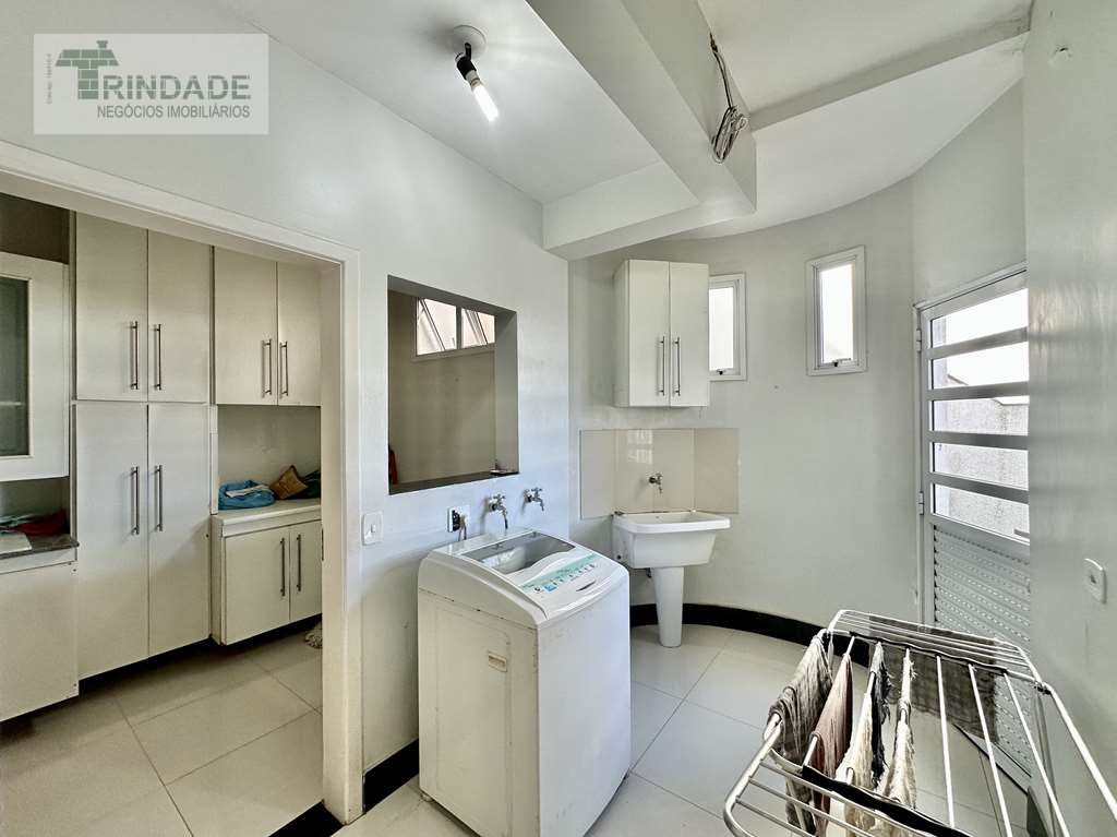 Casa com 5 suítes, elevador panorâmico e piscina na Granja Viana, foto 57 de 60