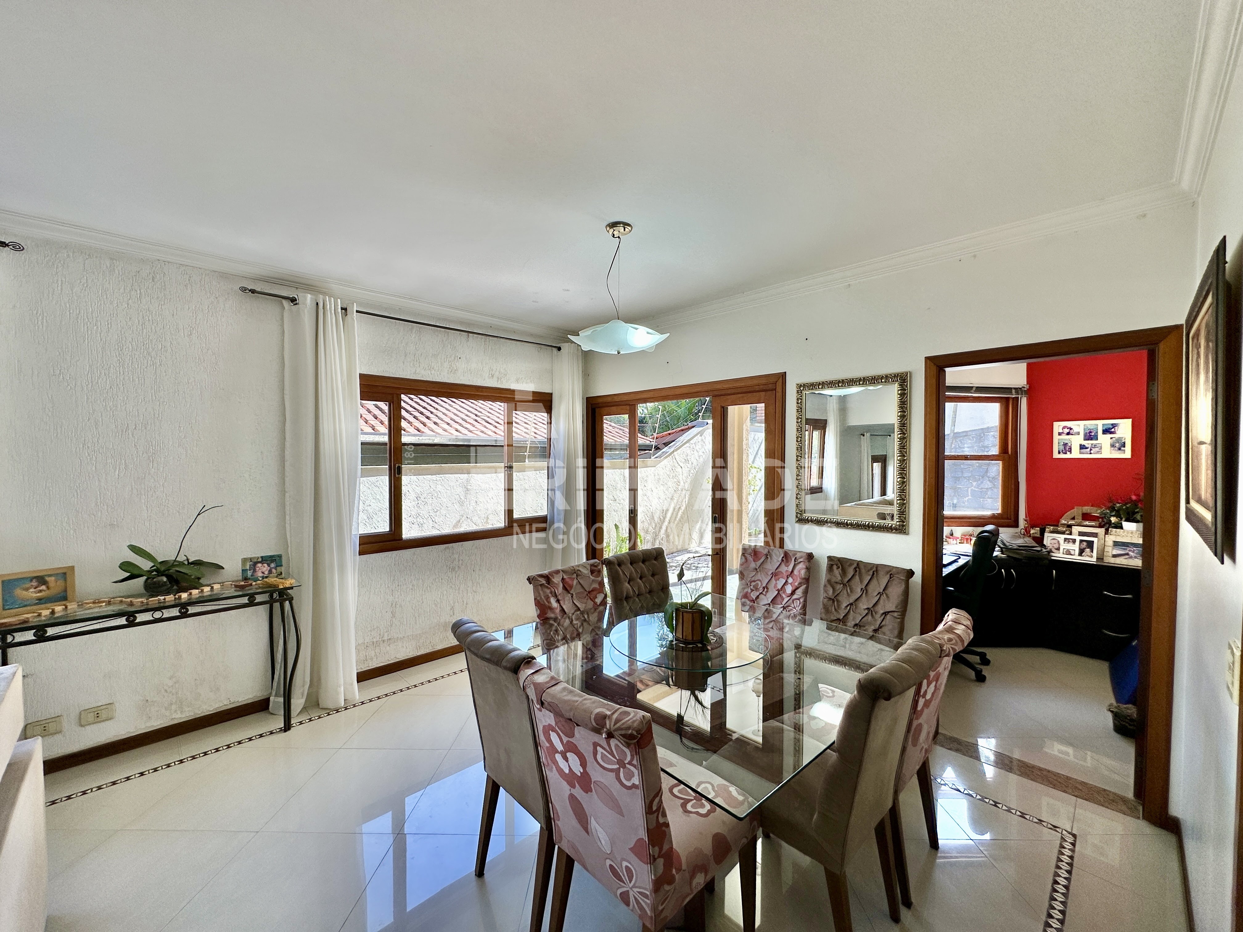 Casa com 3 dormitórios (sendo 1 suíte), lareira, piscina e gourmet, foto 38 de 46