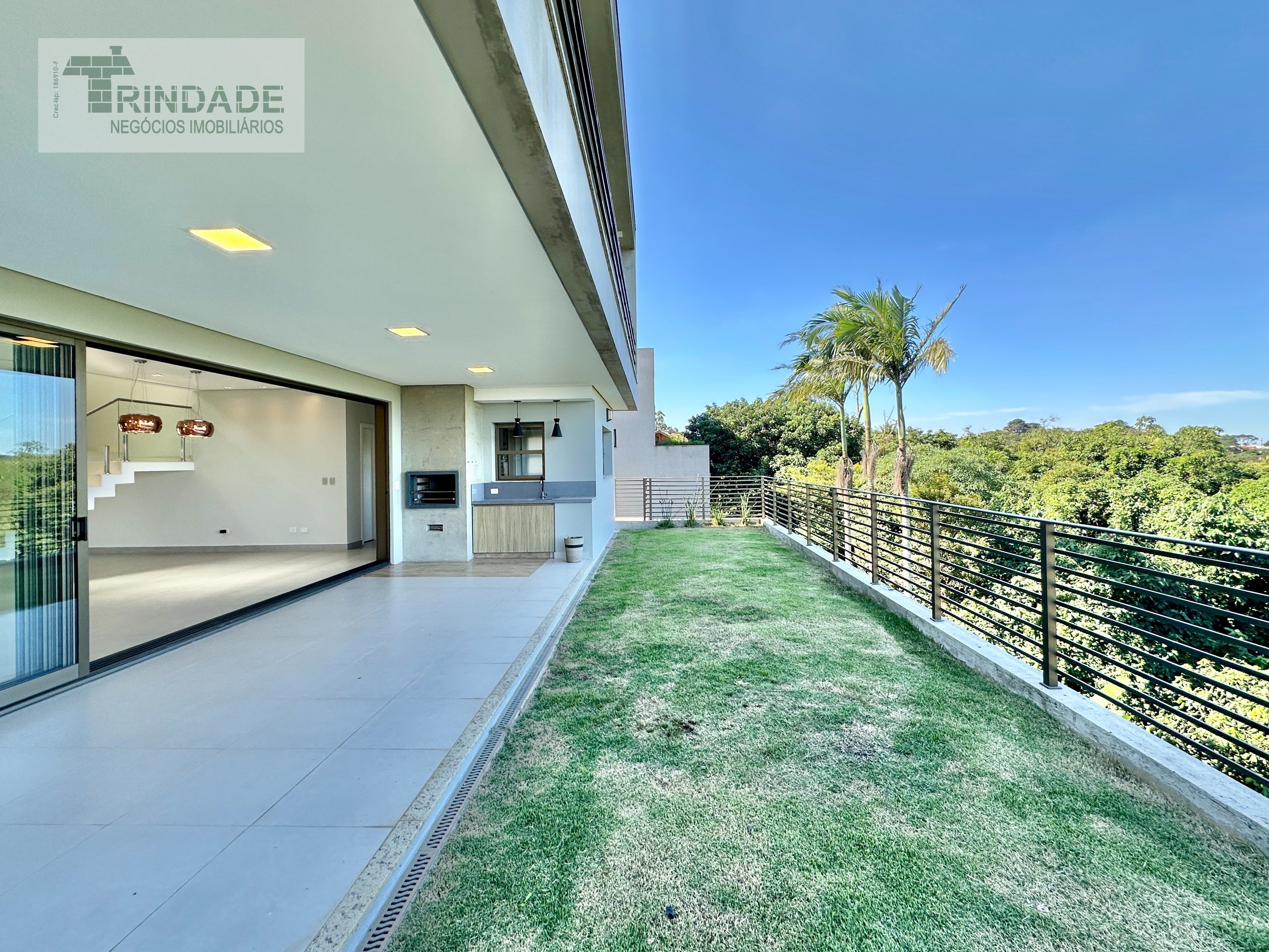 Casa impecável com 3 suítes, área gourmet, escritório e linda vista na Granja Viana, foto 33 de 56