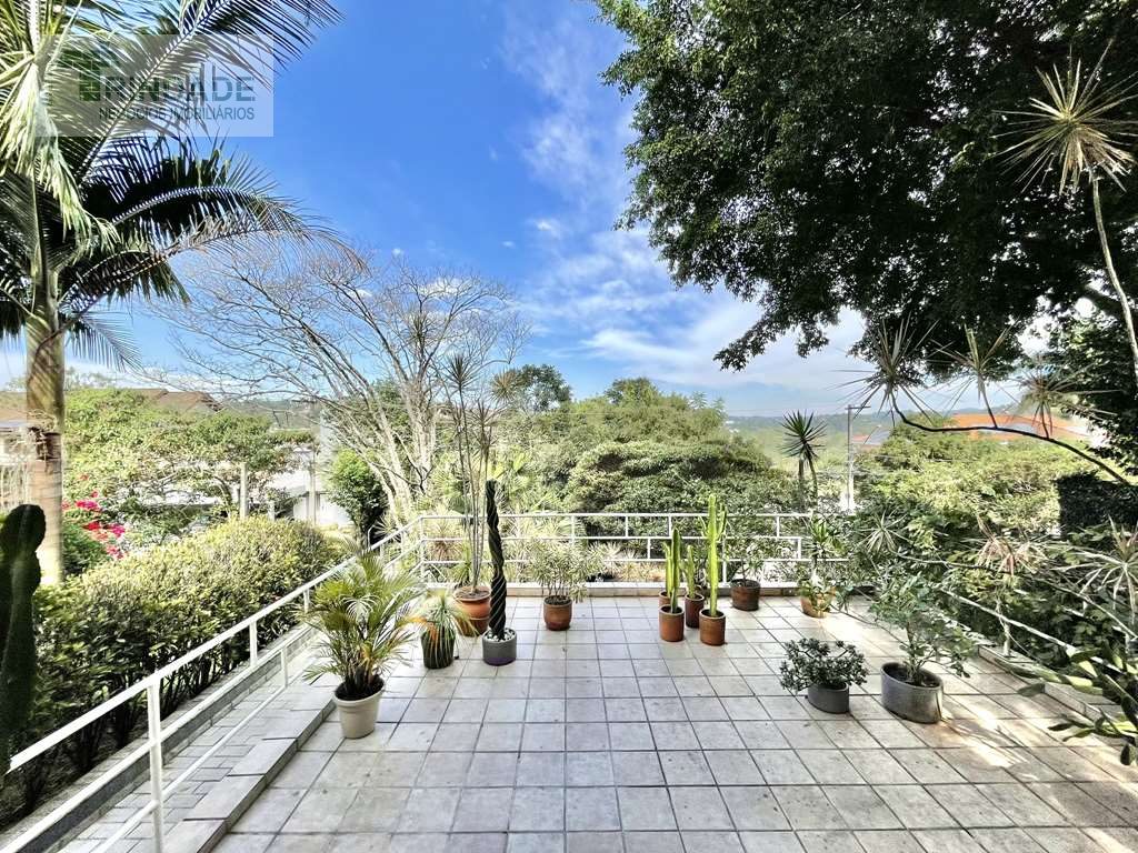 Casa com 4 dormitórios / 2 suíte na Granja Viana, foto 17 de 53