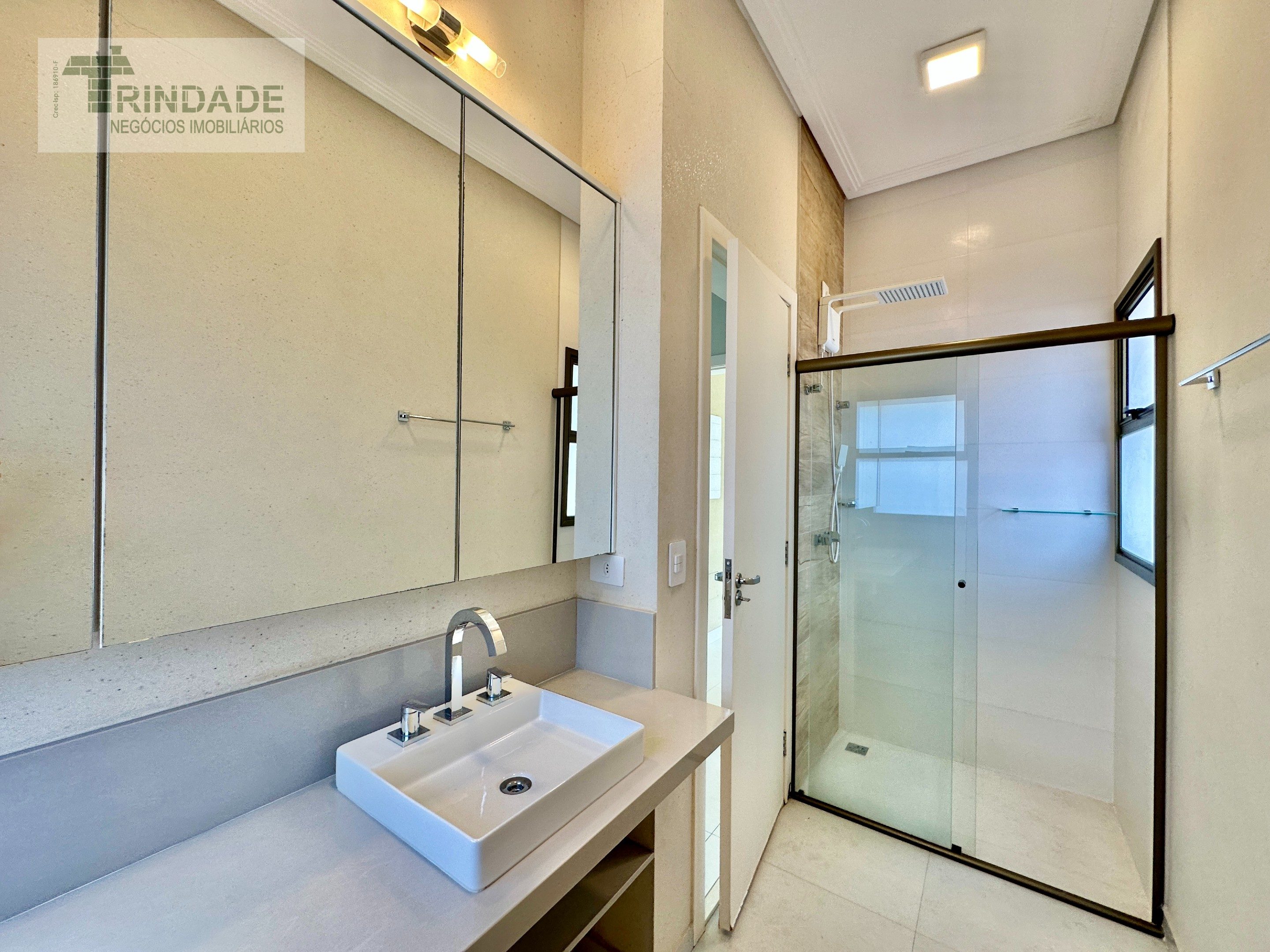 Casa impecável com 3 suítes, área gourmet, escritório e linda vista na Granja Viana, foto 50 de 56