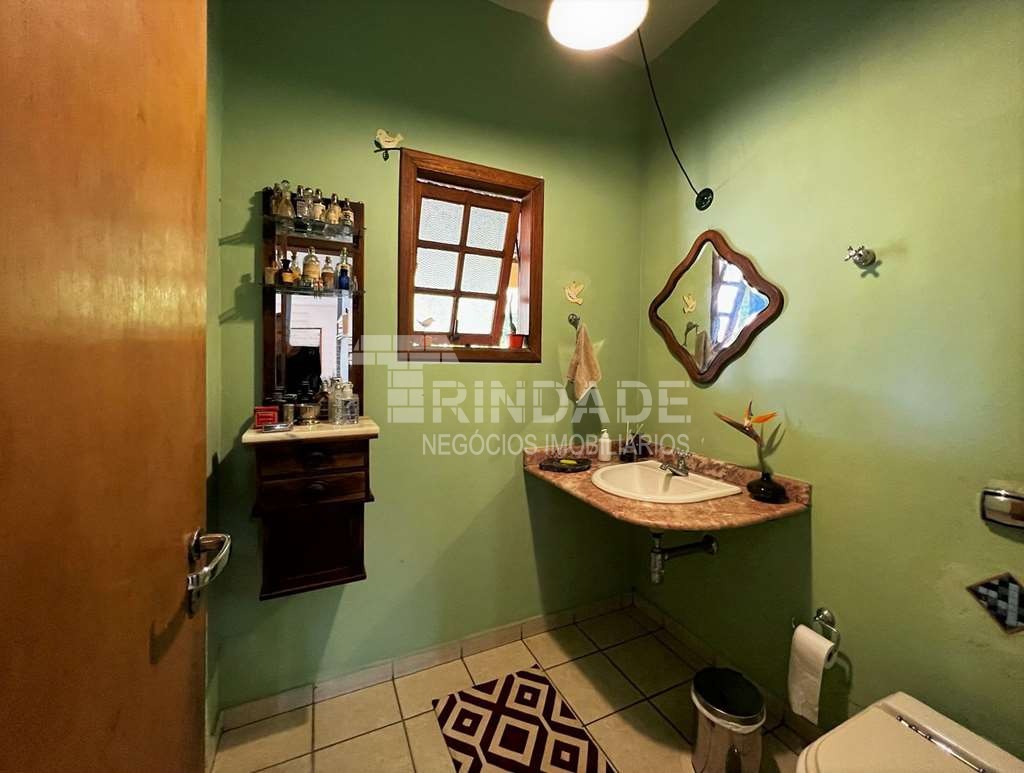 Casa com 5 dormitórios / 2suítes - Rústica e gourmet na Granja Viana, foto 9 de 65