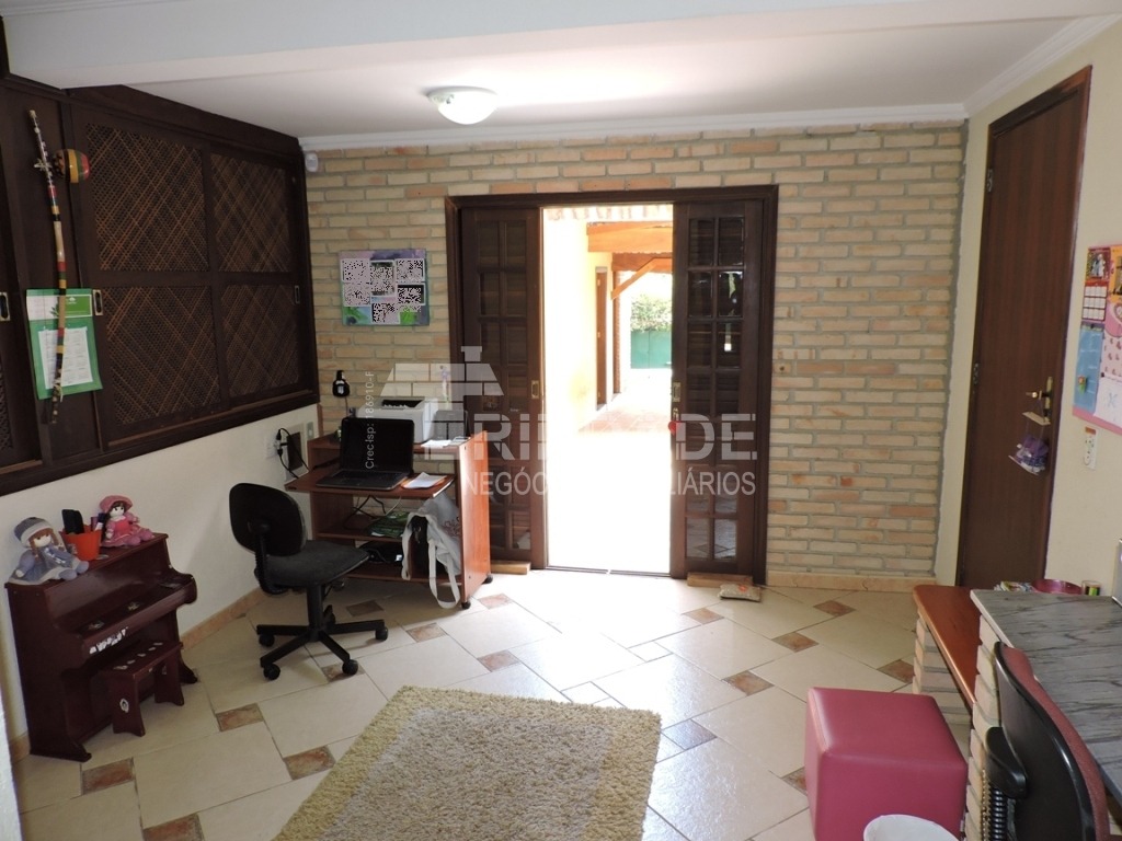 Casa com 5 dormitórios / sendo 3 suítes na Granja Viana por 1.690.000,00, foto 20 de 28