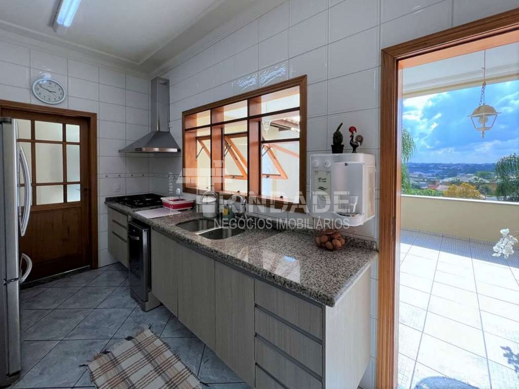 Casa impecável com 4 dormitórios / 3 suítes na Granja Viana, foto 21 de 48