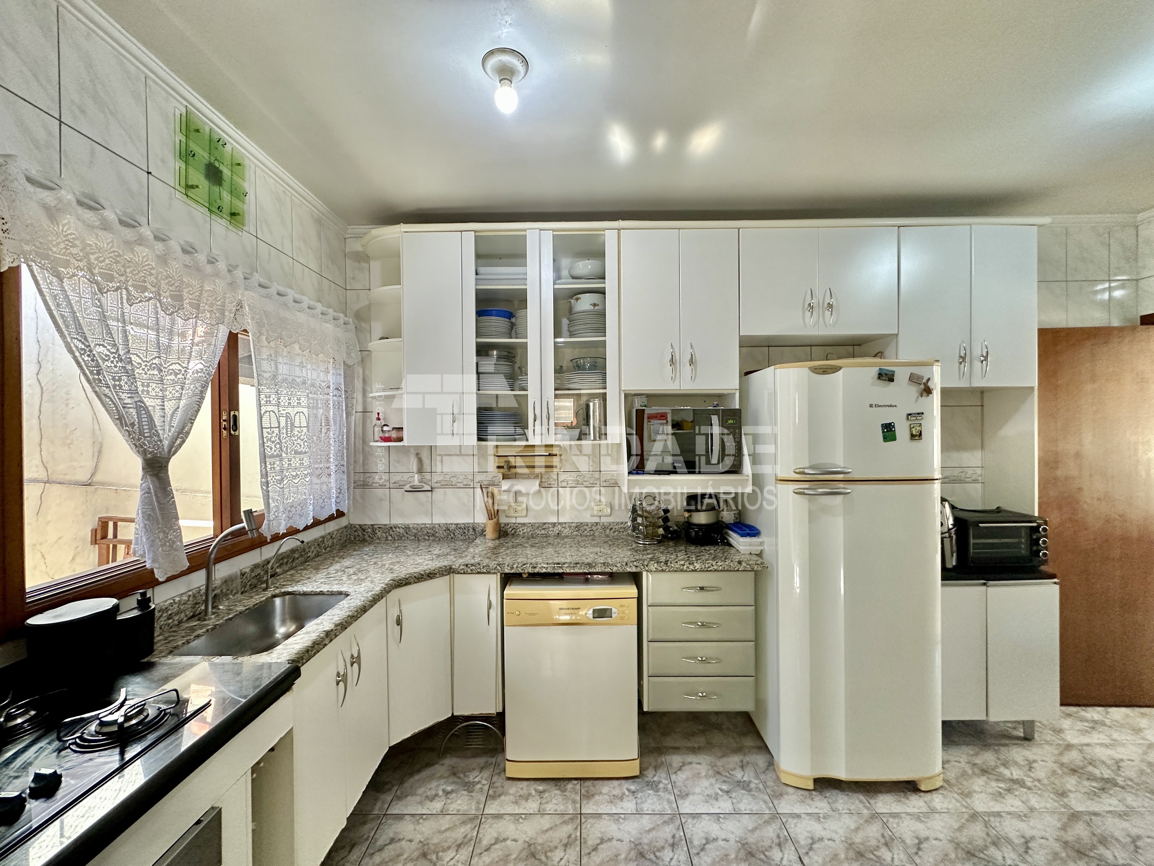 Casa com 3 dormitórios (sendo 1 suíte), lareira, piscina e gourmet, foto 41 de 46