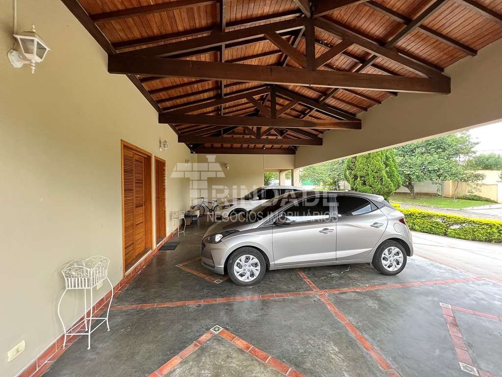 Casa impecável com 4 dormitórios / 3 suítes na Granja Viana, foto 2 de 48