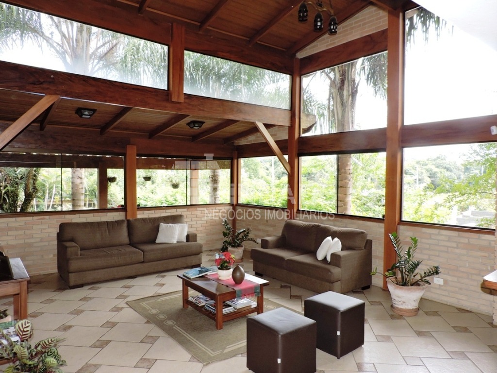 Casa com 5 dormitórios / sendo 3 suítes na Granja Viana por 1.690.000,00, foto 18 de 28