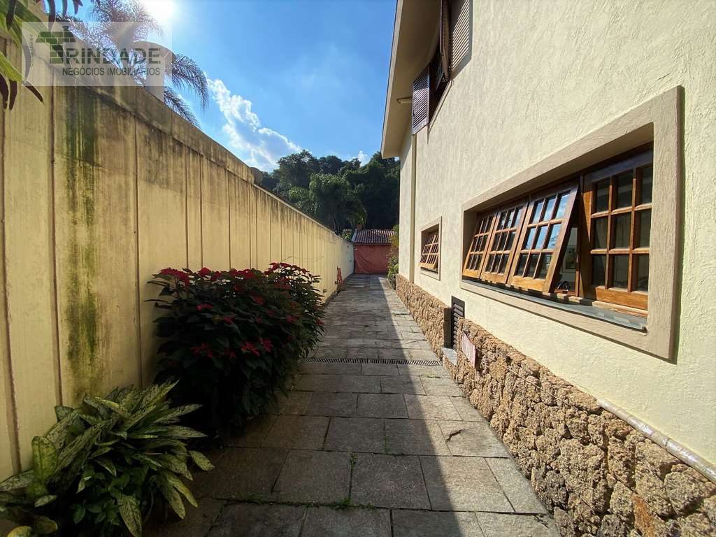 Casa Impecável com 4 dormitórios (2 suítes) e área gourmet na Granja Viana, foto 36 de 36