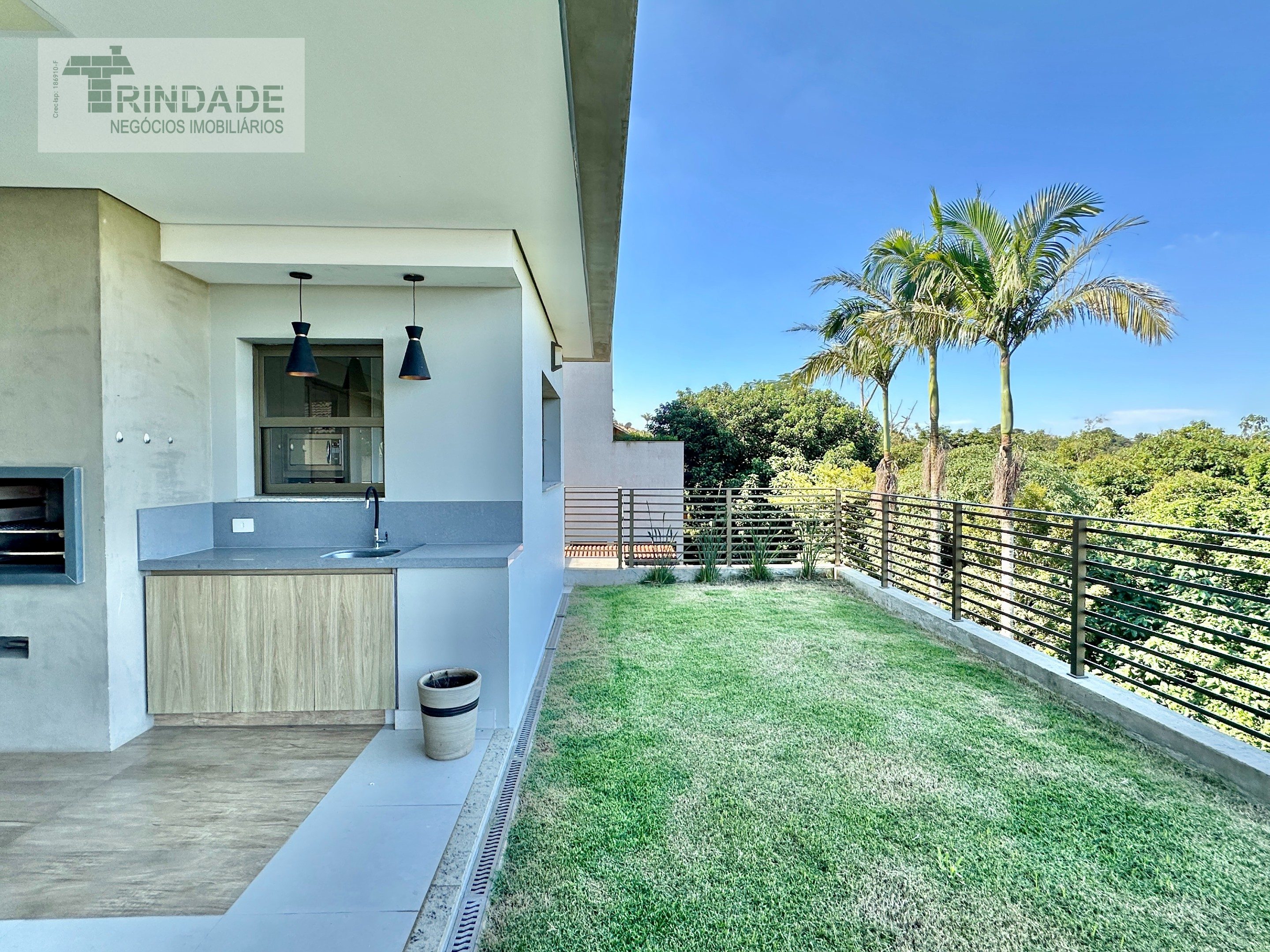 Casa impecável com 3 suítes, área gourmet, escritório e linda vista na Granja Viana, foto 52 de 56