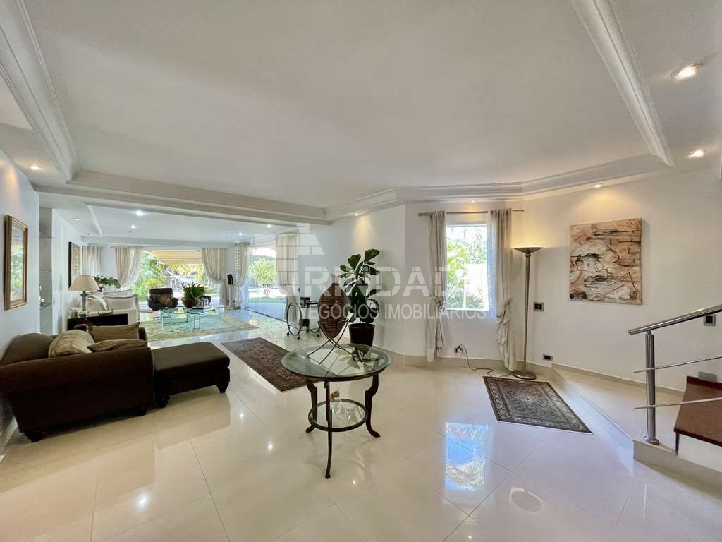 Ótima casa com 4 suítes na Granja Viana, foto 8 de 52