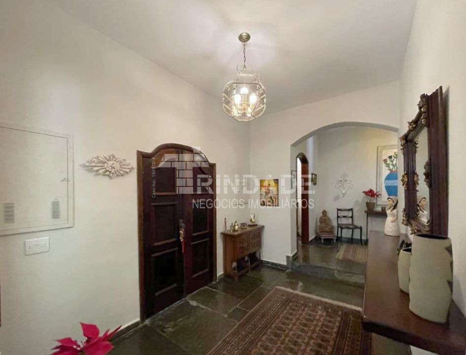 Linda Casa com 4 dormitórios / 2 suíte na Granja Viana, foto 10 de 55