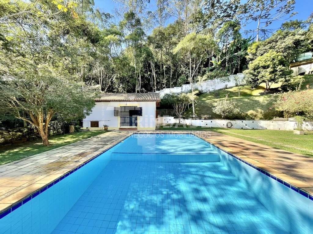 Casa com 3dormitórios/1suíte + hóspedes +caseiro / por 1.570.000,00, foto 11 de 49