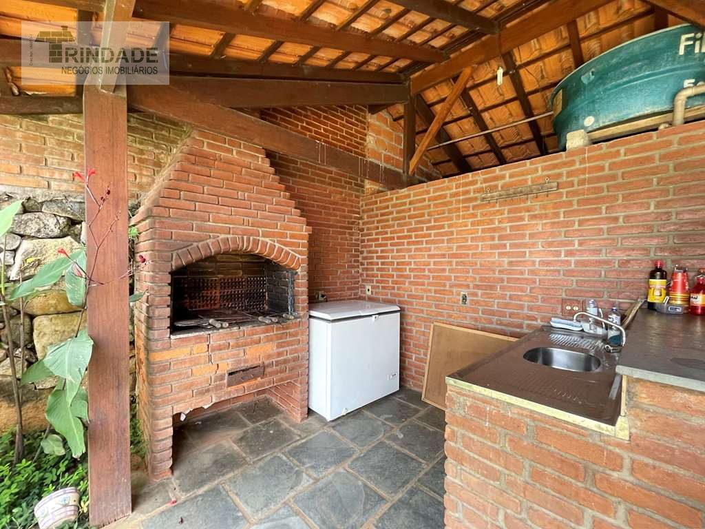 Casa confortável com 6 dormitórios / 1 suíte na Granja Viana, foto 44 de 48