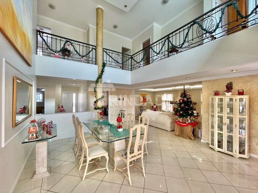 Linda casa com 4 suítes na Granja Viana, foto 5 de 49