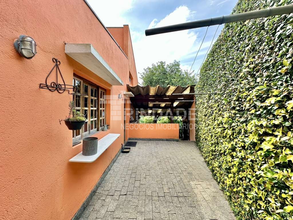 Casa com 4 dormitórios / sendo 1 suíte / Granja Viana / por 1.493.000,00, foto 22 de 60