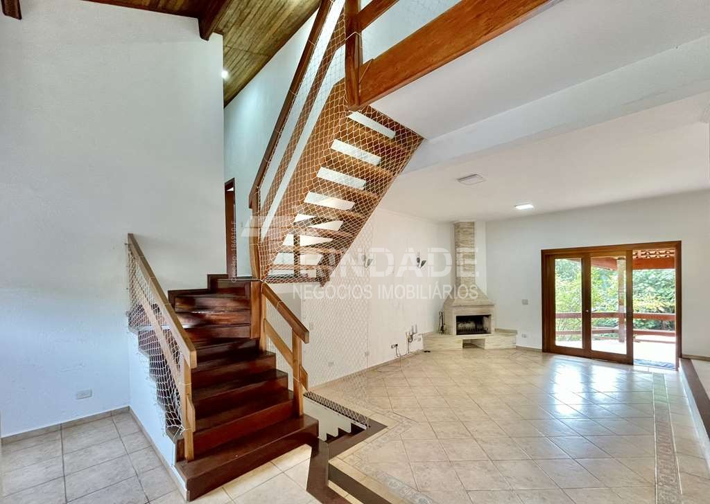 Casa com 5 dormitórios / sendo 2 suítes na Granja Viana, foto 10 de 45