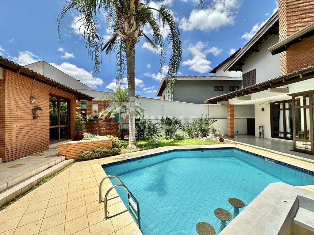 Casa Impecável com 4 dormitórios / 2 suítes na Granja Viana, foto 51 de 55