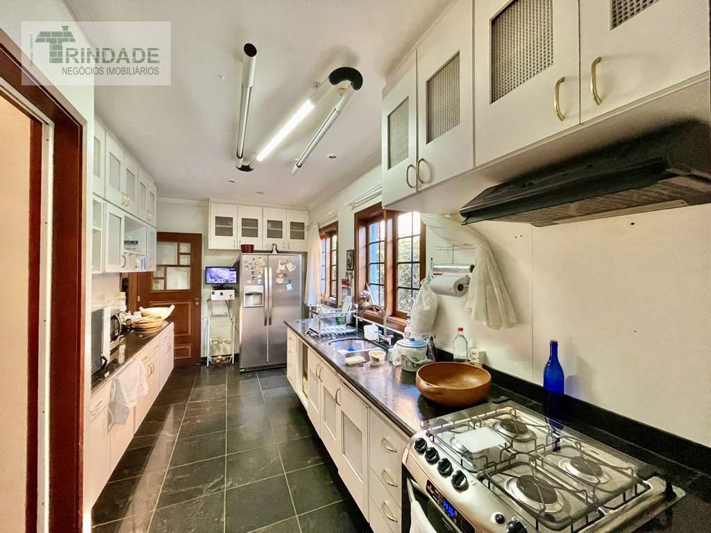 2 CASAS no mesmo lote, 6 dormitórios/5 suítes na Granja Viana, foto 22 de 59