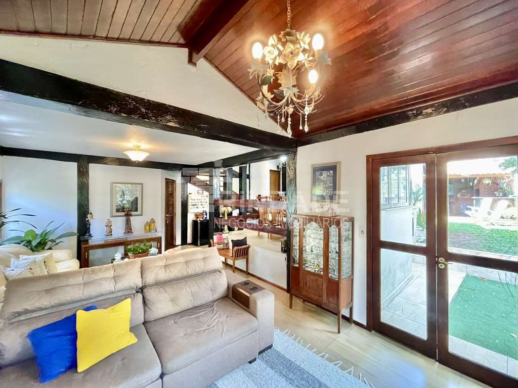 Casa com 3 dormitórios (sendo 1 suíte) / 183,31m² na Granja Viana, foto 8 de 55