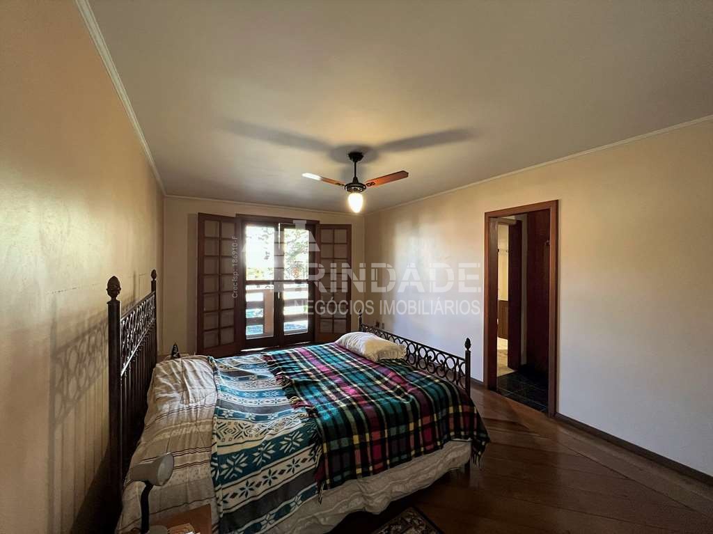 Casa com 4 dormitórios na Granja Viana, foto 20 de 38