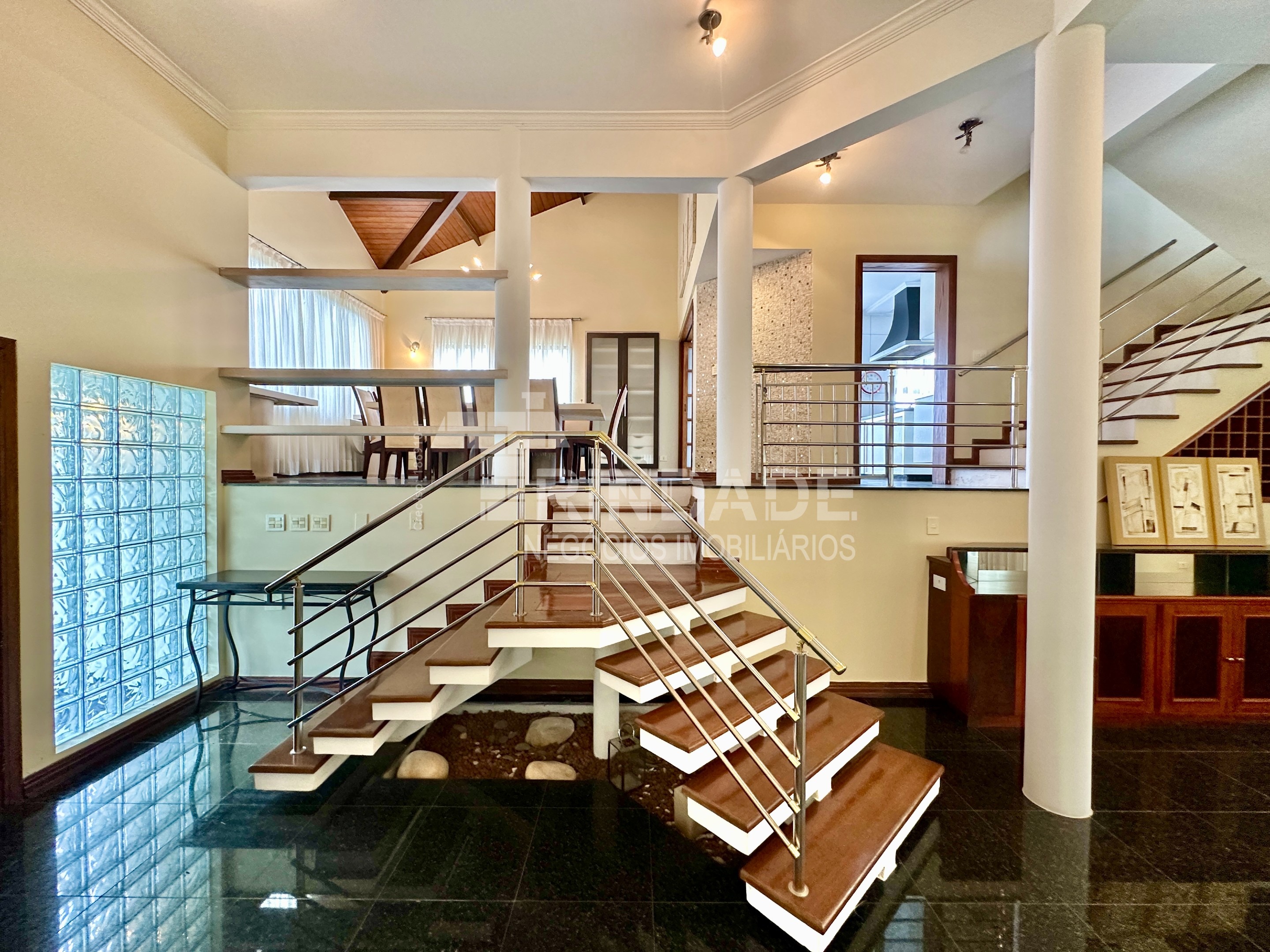 Excelente casa com 4 suítes na Granja Viana, foto 46 de 58
