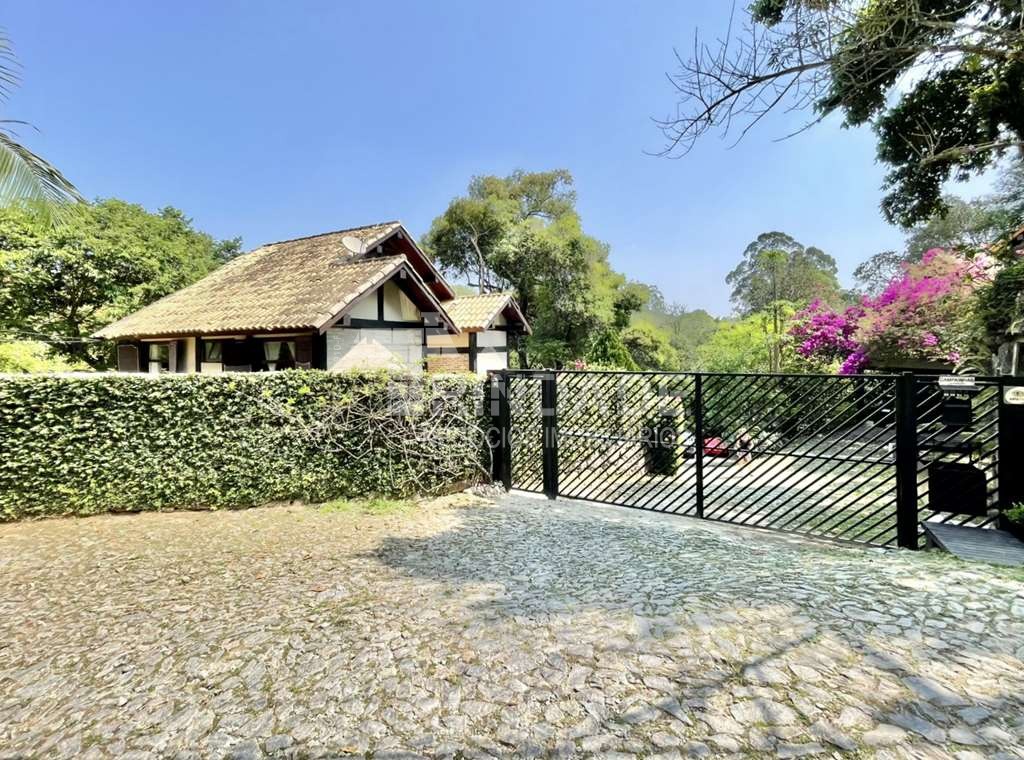 Casa com 3 dormitórios (sendo 1 suíte) / 183,31m² na Granja Viana, foto 4 de 55