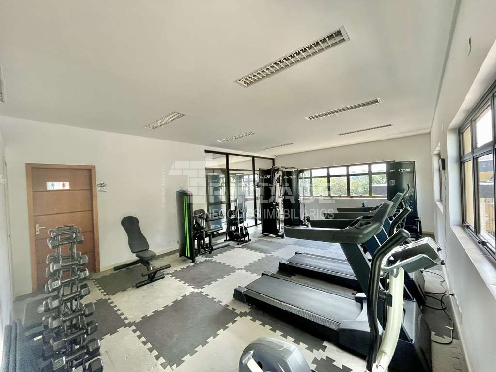 Casa com 5 dormitórios / sendo 2 suítes na Granja Viana, foto 41 de 45
