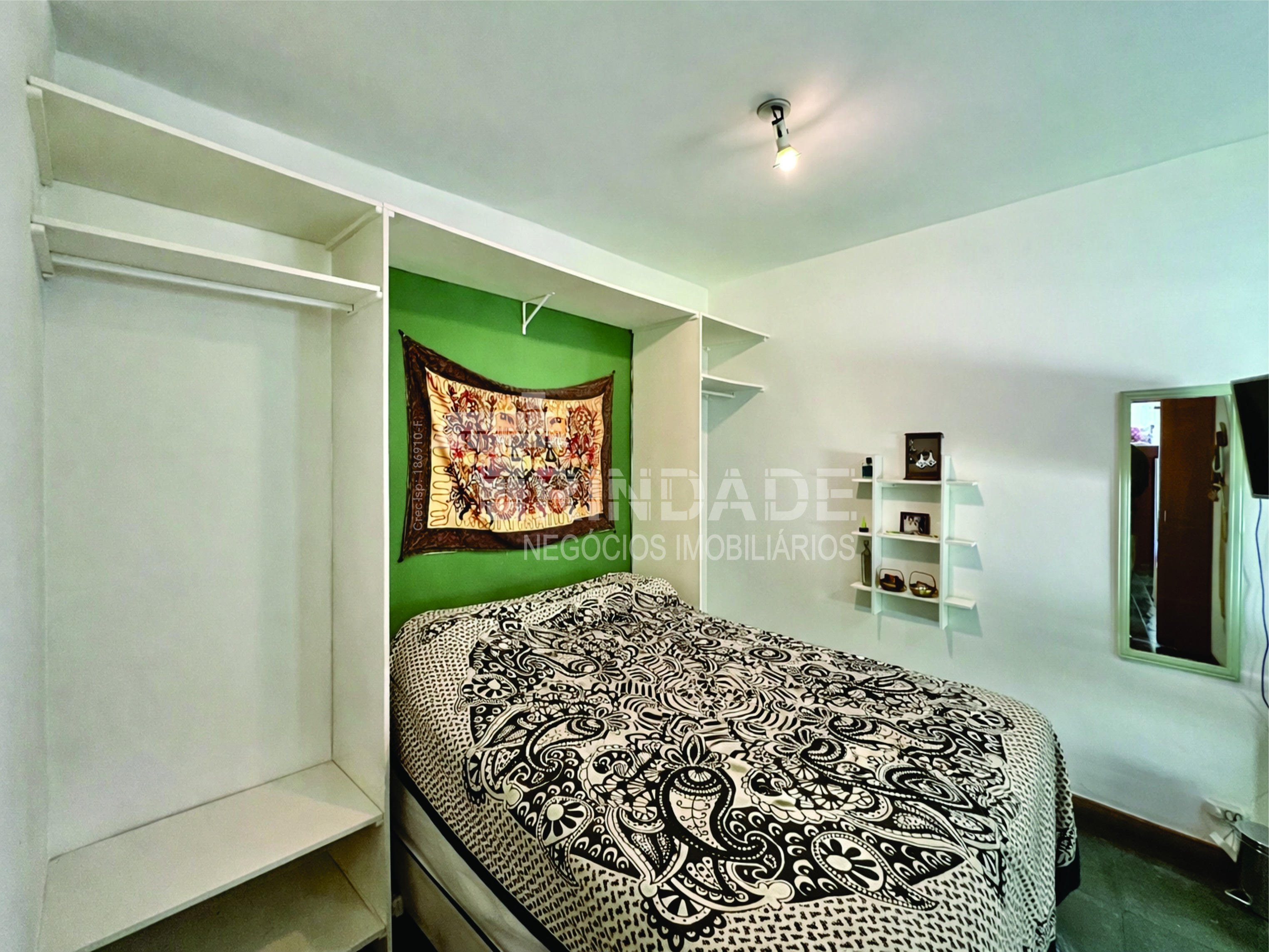 Casa 3 dormitórios / 1suíte. TÉRREA, privacidade, avarandada e piscina na Granja Viana, foto 6 de 47