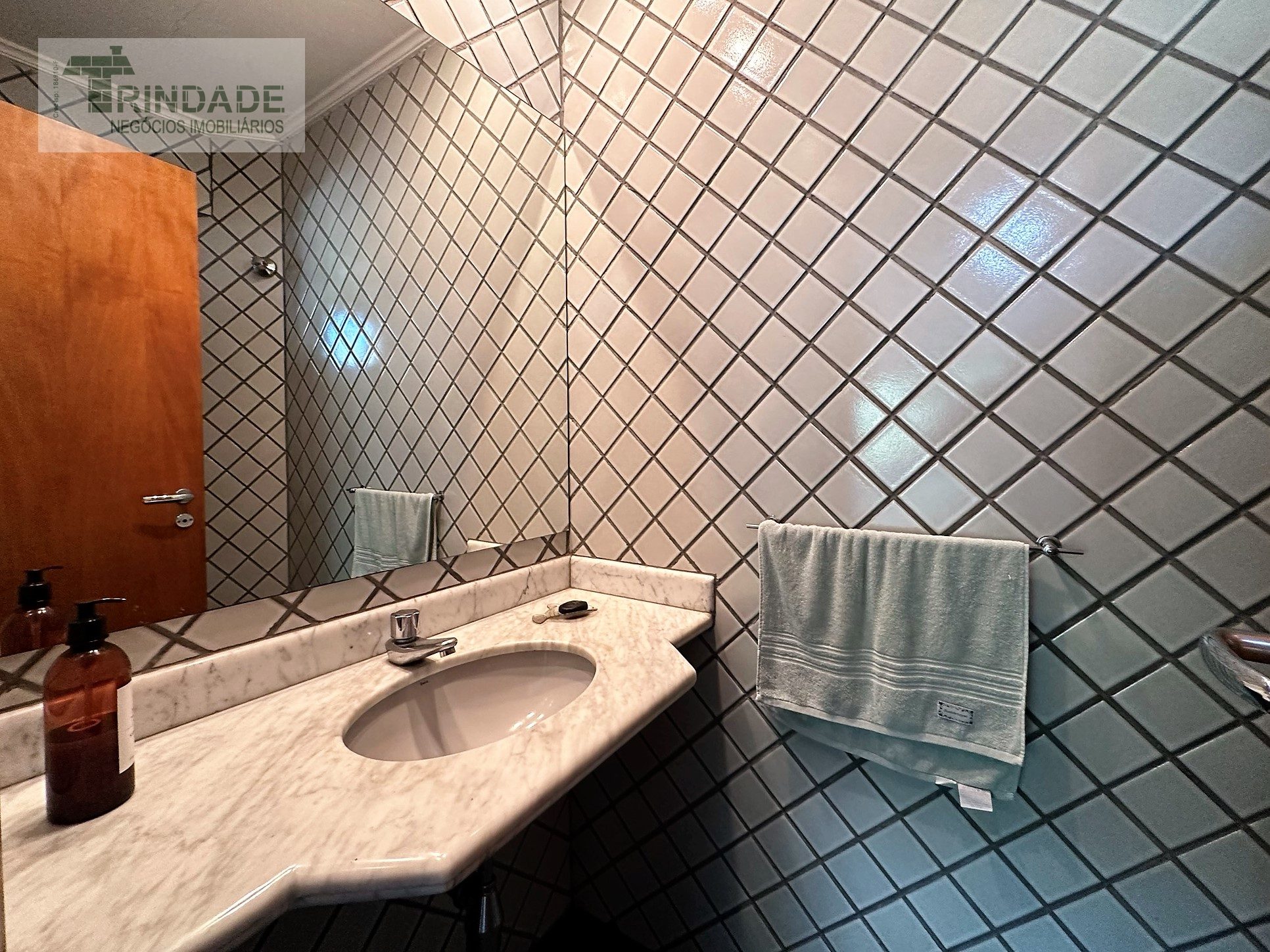 Casa em terreno de 10.490m² - Ideal para morar ou investir na Granja Viana, foto 22 de 48