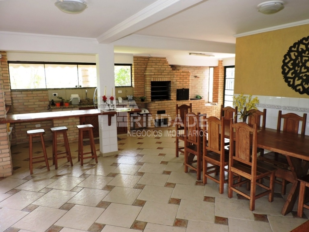 Casa com 5 dormitórios / sendo 3 suítes na Granja Viana por 1.690.000,00, foto 7 de 28