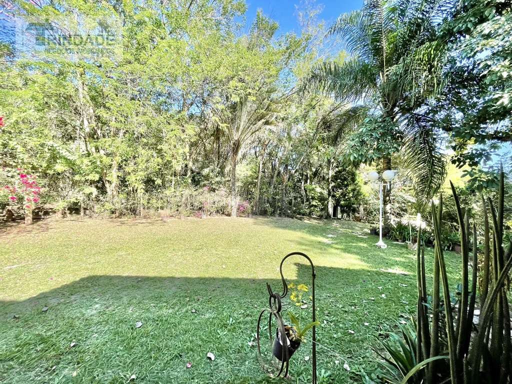 Casa impecável com 5 dormitórios / 3 suítes na Granja Viana, foto 32 de 53