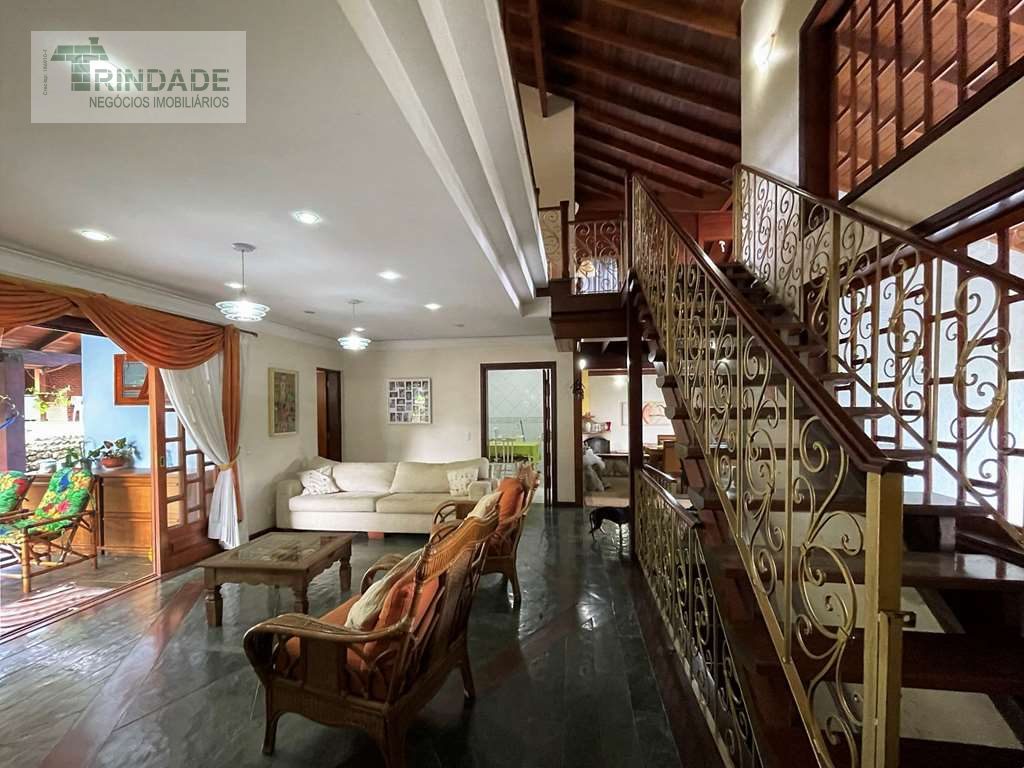 Casa confortável com 6 dormitórios / 1 suíte na Granja Viana, foto 12 de 48